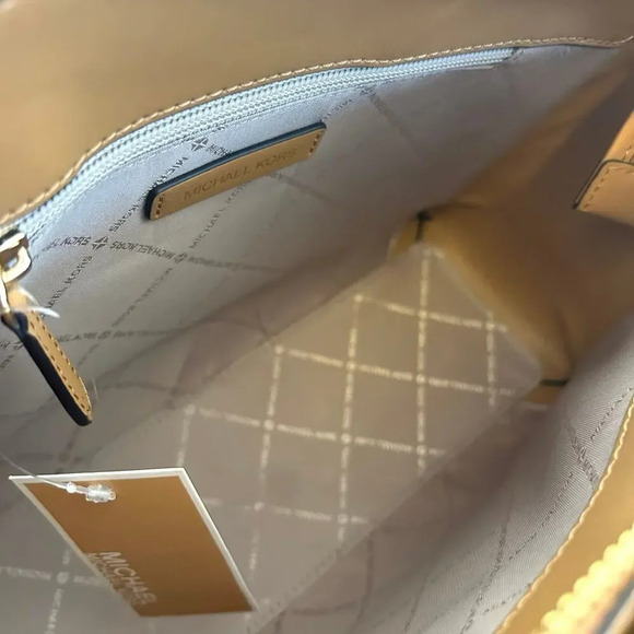 Michael Kors Reed Large Leather Belted Satchel  Handbag Deer MK - Picture 6 of 9